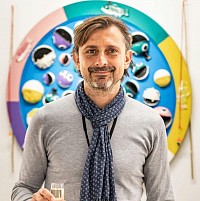Artist by passion, lawyer by profession. In his works, Federico Carminati tries to represent the doubts that assail him about existence; the images are composed on canvas like parts of a rebus to be solved. A rebus sometimes difficult to compose even for the artist himself. It is even the key of the observer of his works that provides the artist himself with the interpretation of what he represents on the canvas. Federico loves to experiment and prefers figurative art. In his paintings he uses mixed techniques and unusual materials such as toothpaste, recycled materials, papier-mâché, LED lights and epoxy resin. He has taken part in and been the star of various art exhibitions:- Year 2017 solo exhibition at Artistika cultural center in Comun Nuovo (BG)- Year 2020 art exhibition entitled 